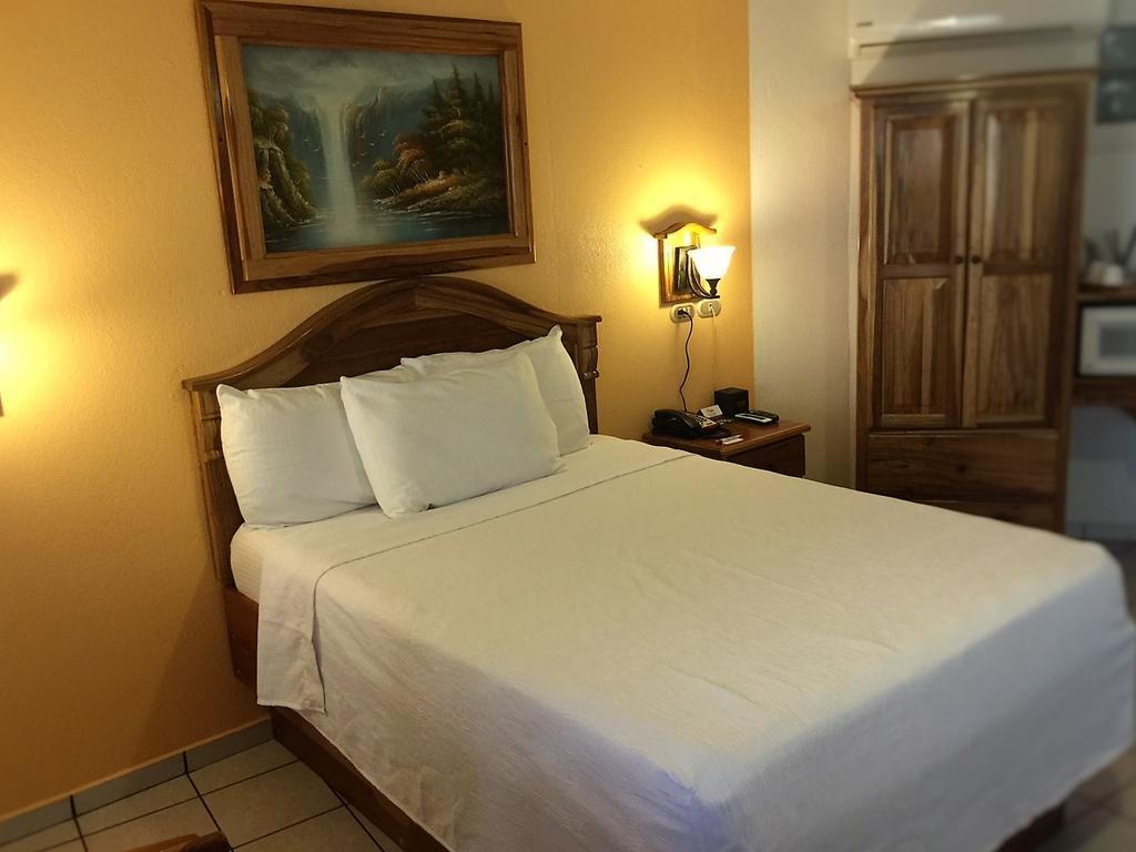 Prado Inn & Suites San Jose  Eksteriør bilde