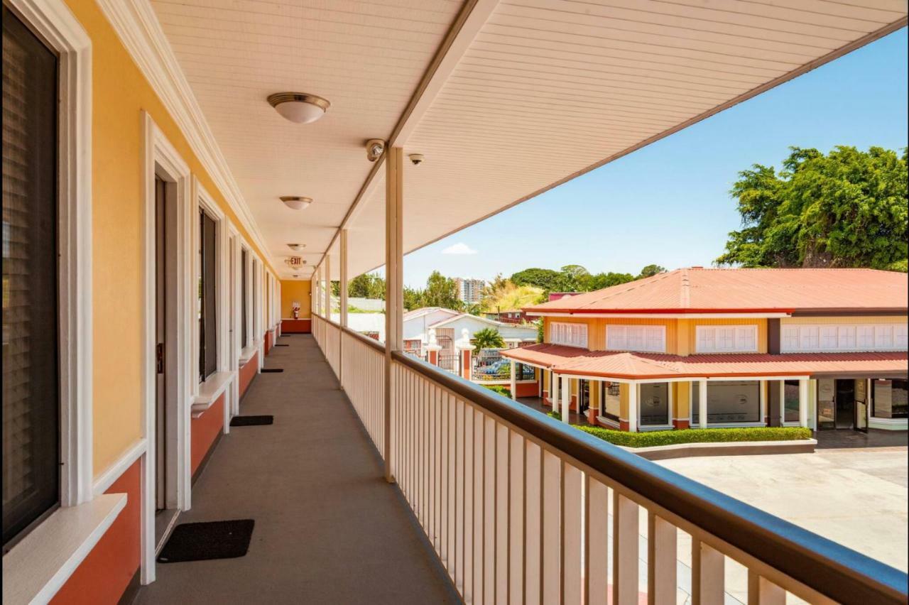 Prado Inn & Suites San Jose  Eksteriør bilde